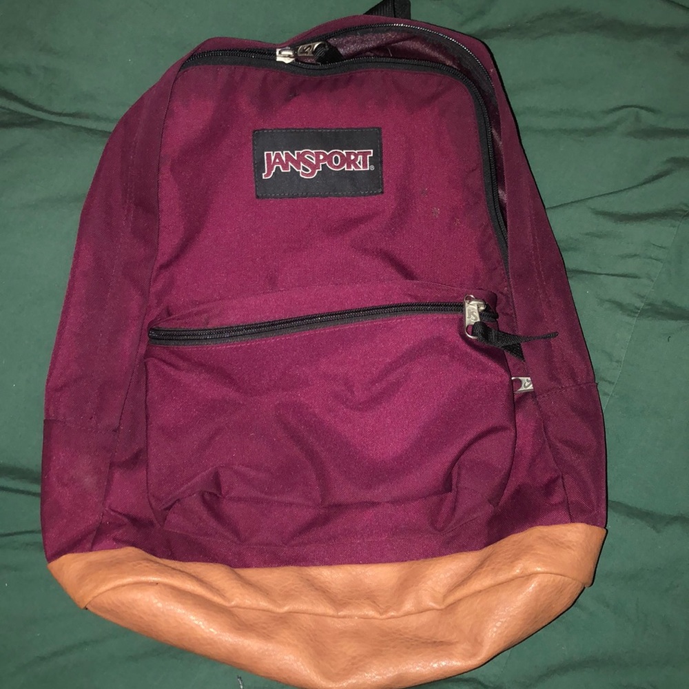 Maroon jansport backpack